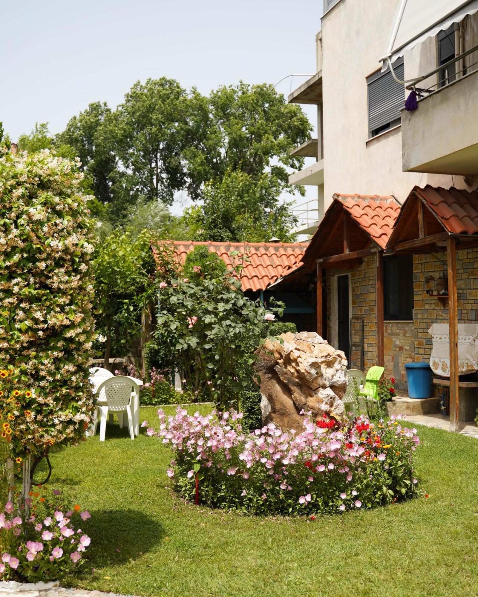 Vila Aliaj Luxury Apartment With 2 Rooms With Private Wonderful Terrace Durrës Exterior foto