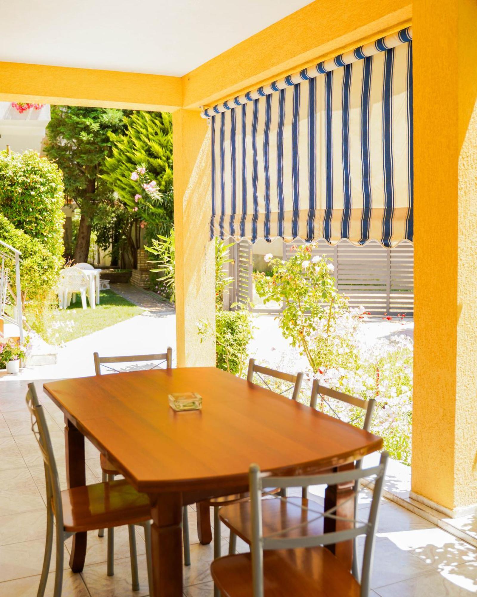Vila Aliaj Luxury Apartment With 2 Rooms With Private Wonderful Terrace Durrës Exterior foto